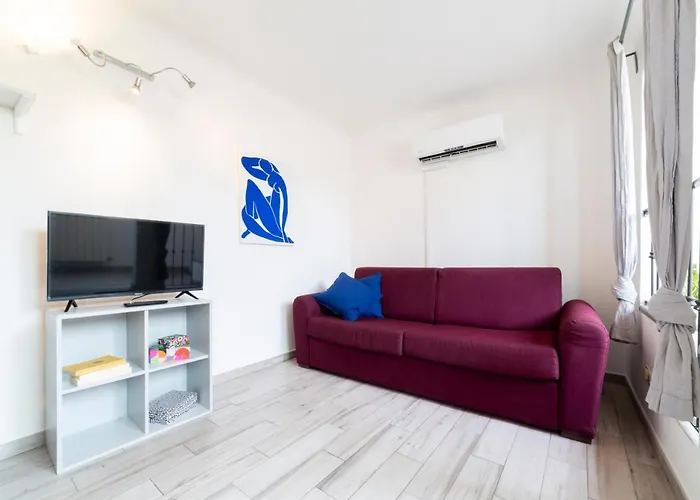 Апартаменты Attic With A Superb View Флоренция